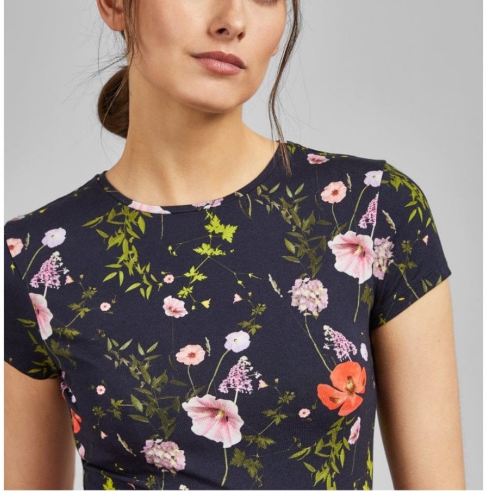 TED BAKER JINENE Hedgerow Fitted T-Shirt Dk-Blue
